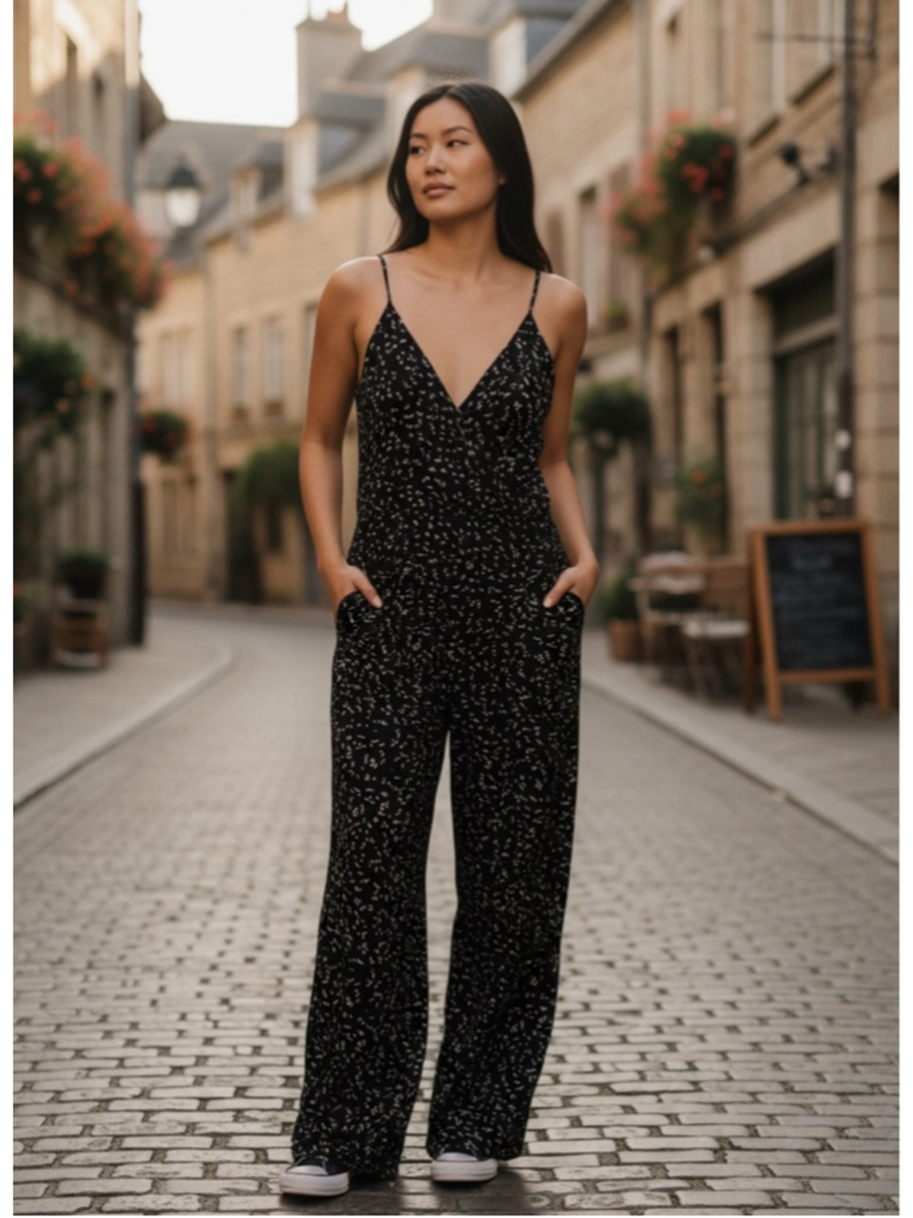 EUC Women's Kaileigh Black & Beige Printed Jumpsuit Size LP